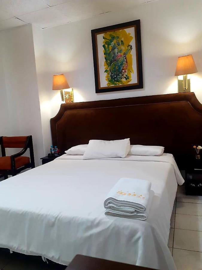 Hotel Doral Guayaquil Exterior photo